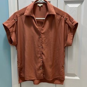 (SOLD) Women/Juniors top